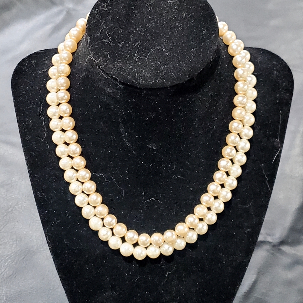 Mid Century Faux Pearl Double Strand Choker w/baguettes and hook closure